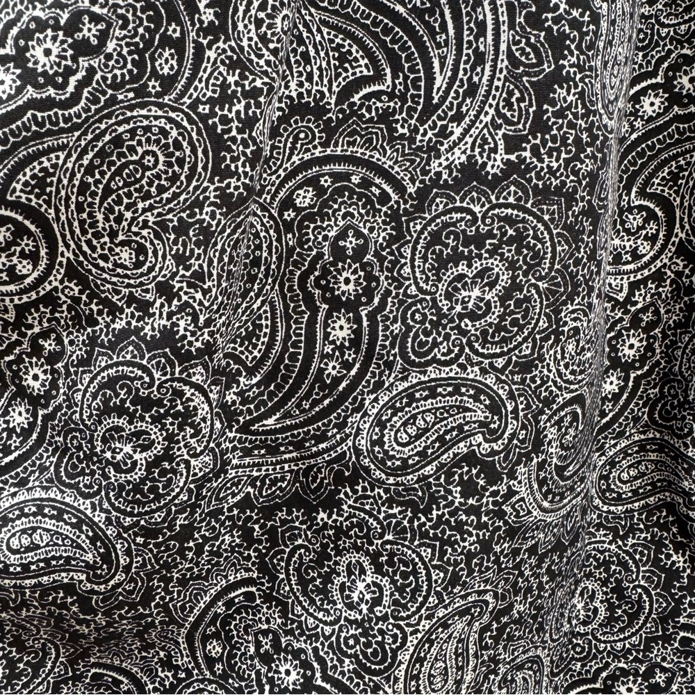 Topman Men’s S/M Black and White Paisley Swim Shorts - Picture 2 of 6